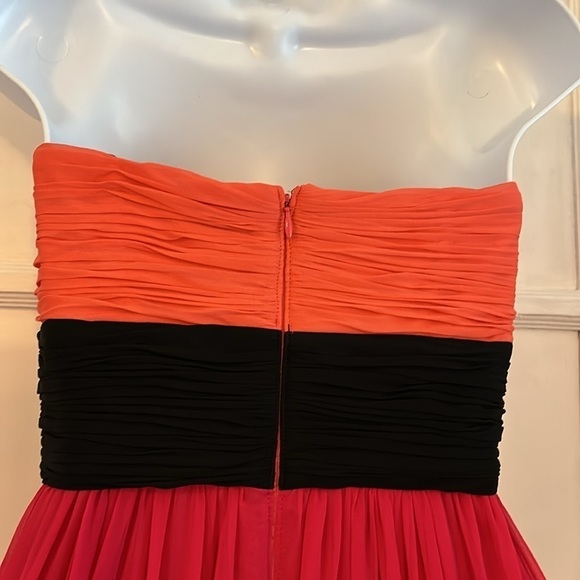 Vintage Cache' Silk Sweetheart Strapless Maxi Formal Gown - Coral, Pink, Black 2 - Picture 6 of 8